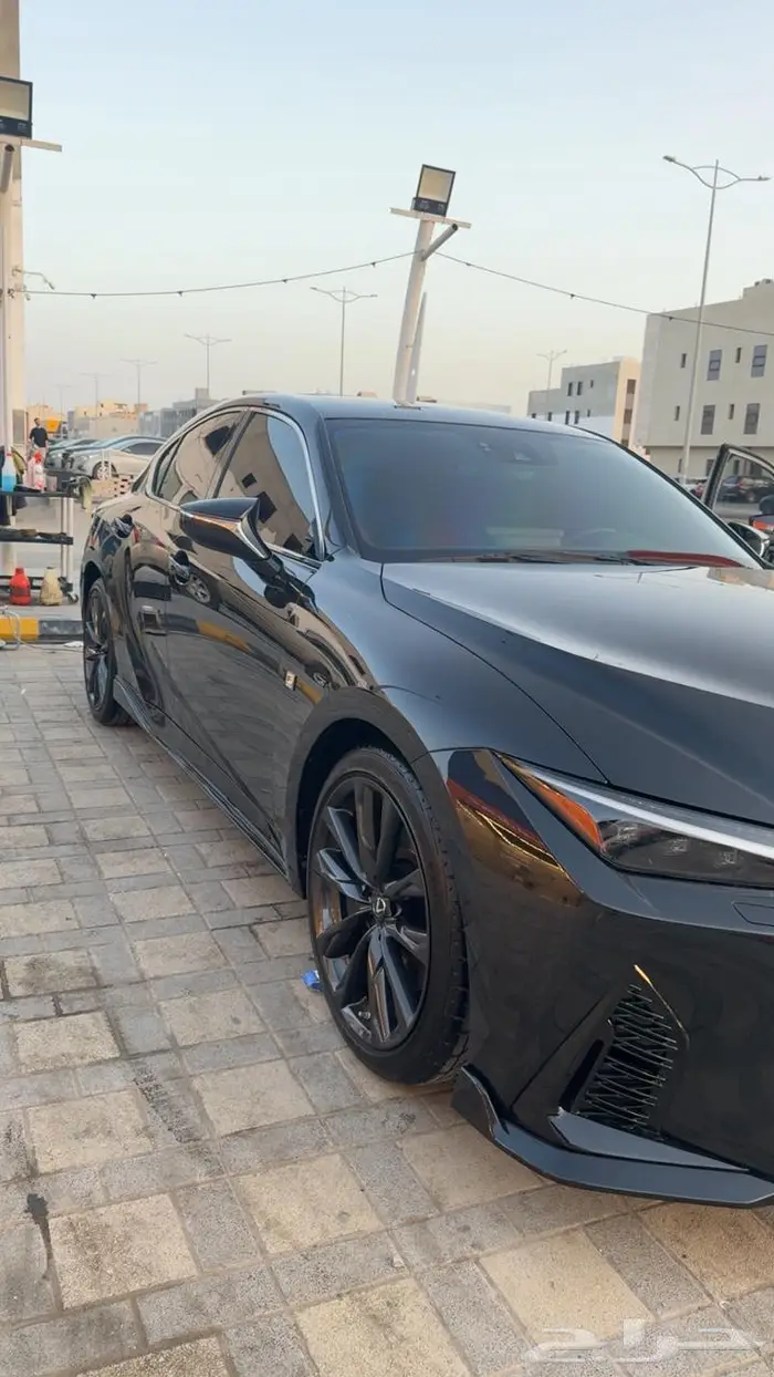 لكزس IS 350 F Sport موديل 2024 1