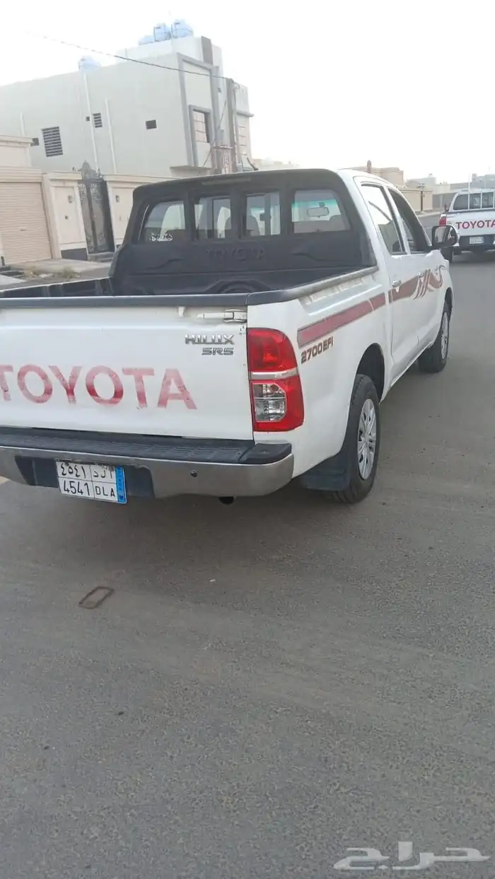 هايلكس مالك اول 4