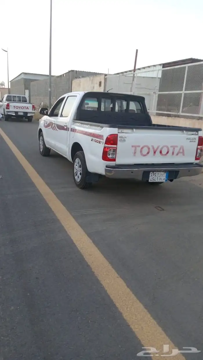 هايلكس مالك اول 6