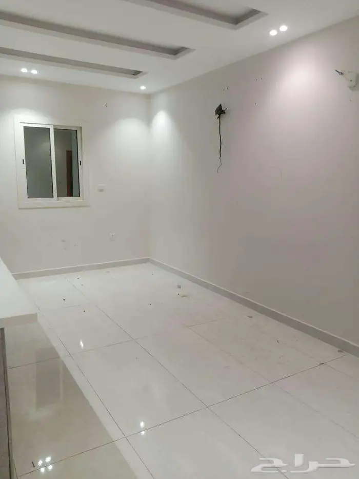 فرصة سكنية للإيجار في حي السلامة   جدة 5