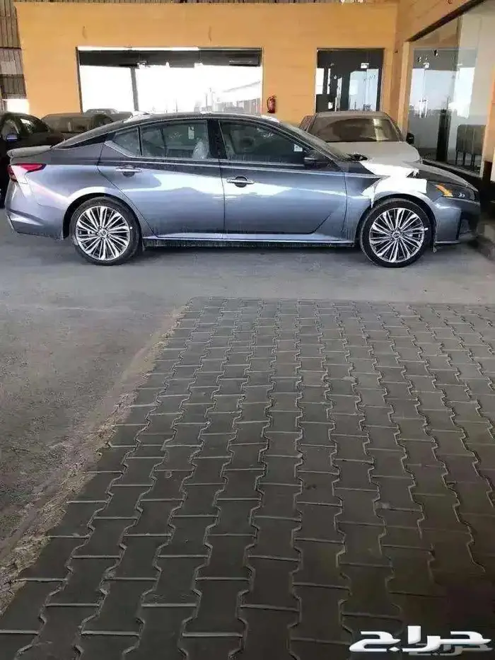 نيسان التيما نص فل SV موديل 2025 متوفر لدى الحسن 3