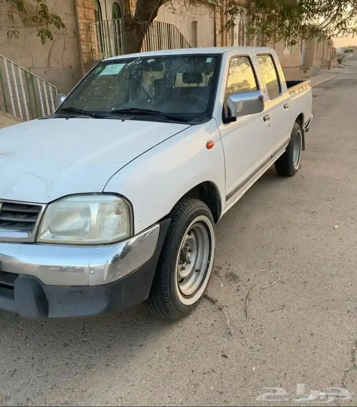 نيسان 0