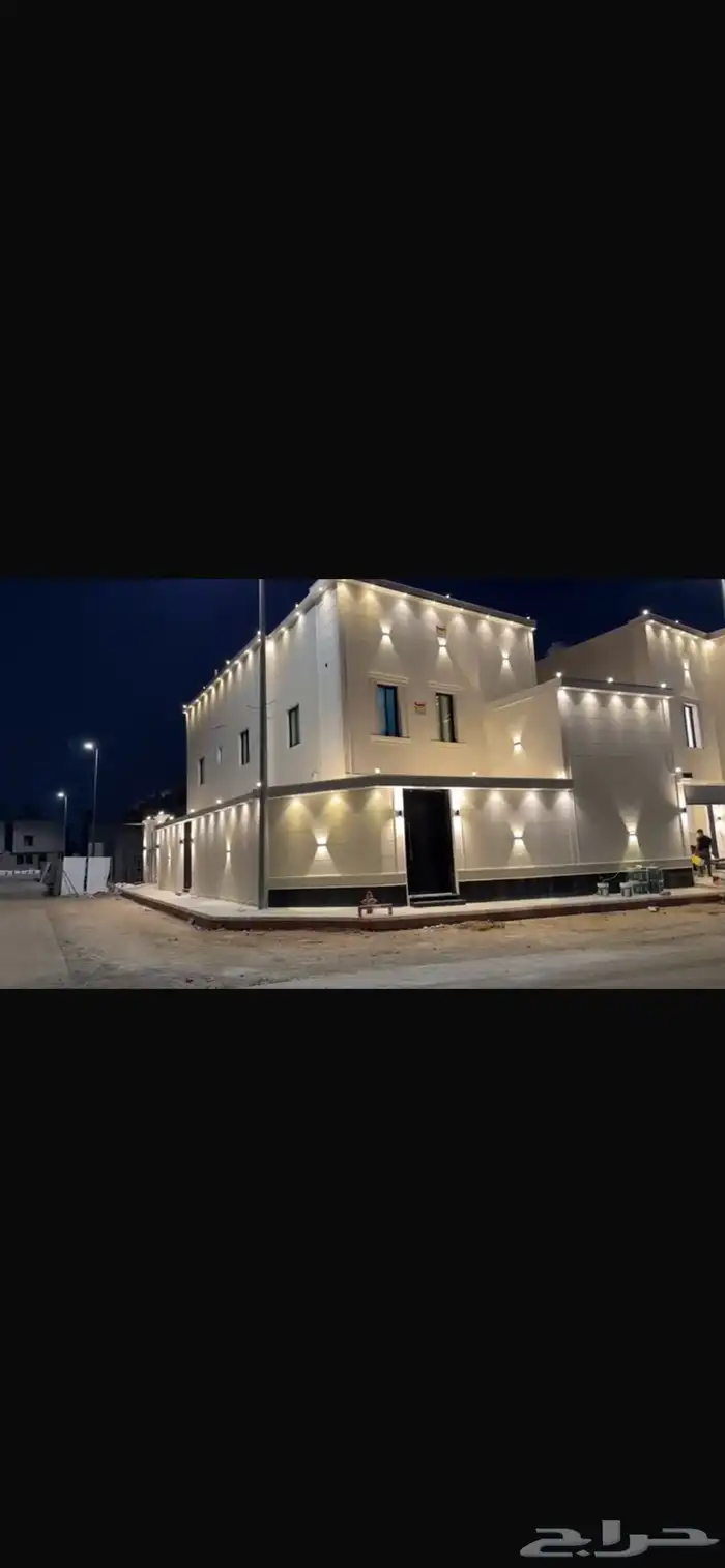 فيلا للبيع بالطائف حي الرحاب على شارعين 0