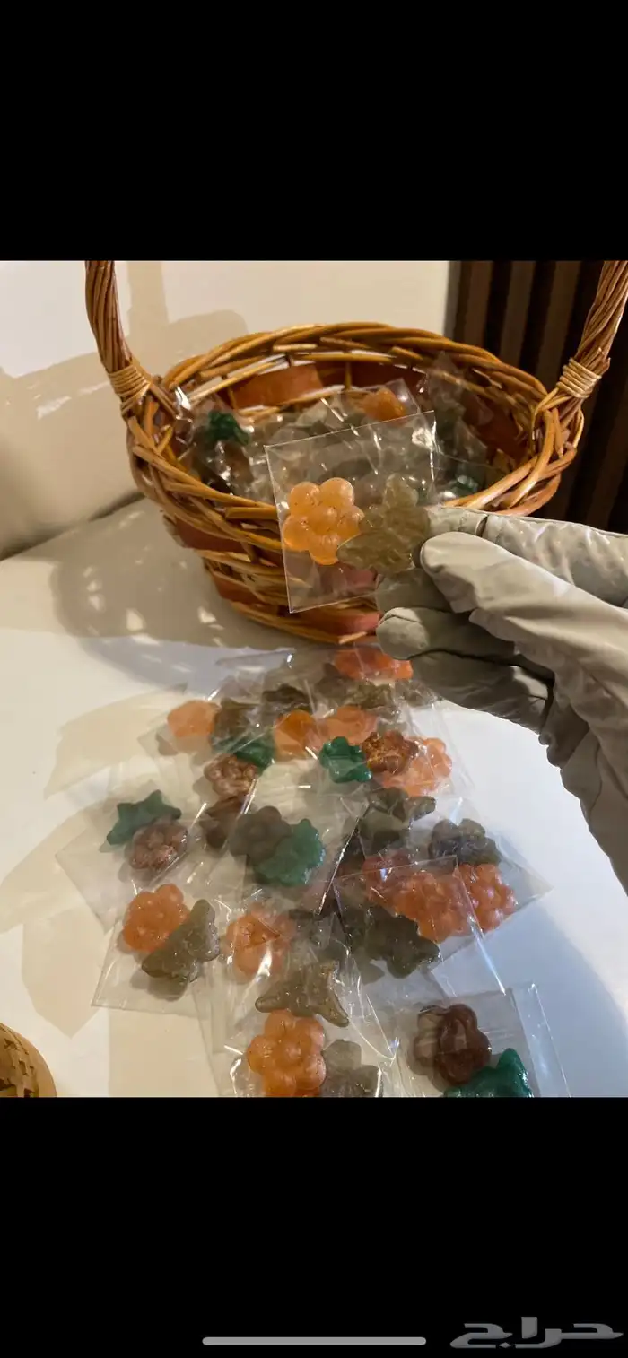 مستكه بخور مستكه ملونه بأربعه روائح كل لون بريحه مختلفه 3