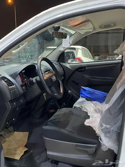 إيسوزو ديماكس غماره 2025 دبل قير عادي زجاج عادي 8