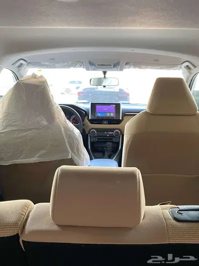 تويوتا رافور LE 2024 دبل اصفار 8
