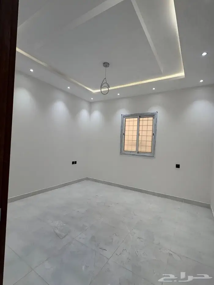 عمارة تجارية - شقق جديدة و محلات للايجار - المحالة 8