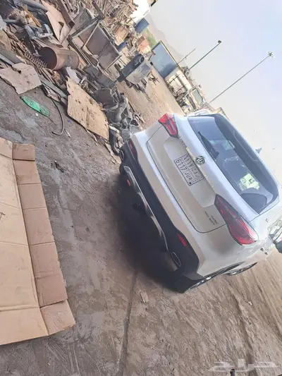 هوك سياره ام جي HS 2