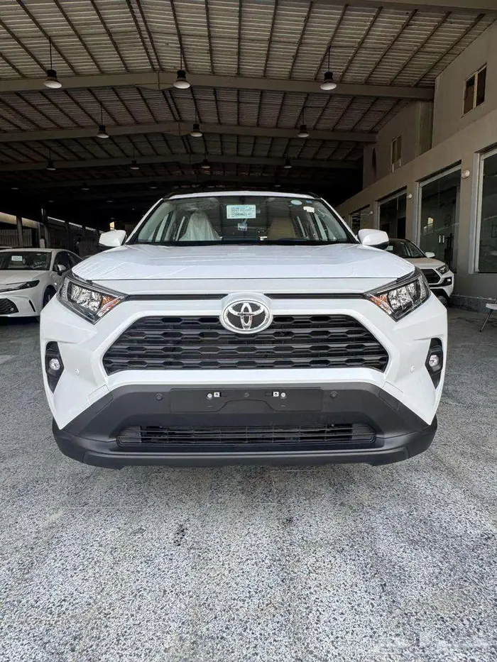 تويوتا راف فور فتحه 2000 cc ابيض موديل 2025 1