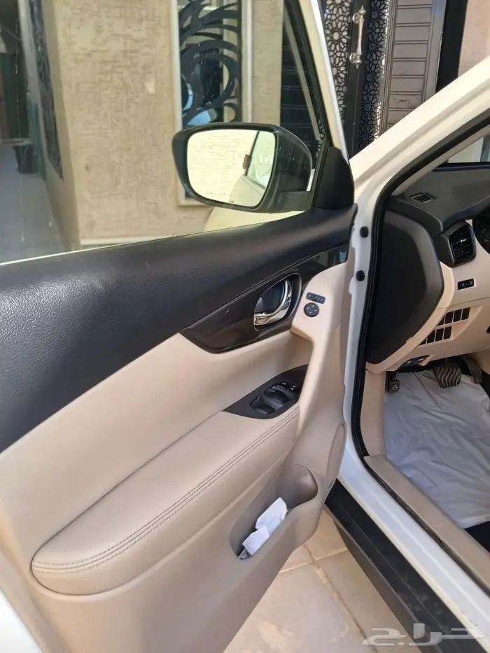نيسان اكس تريل دبل 0