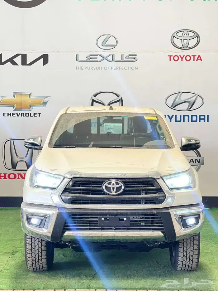 تويوتا هايلوكس غمارتين S-GLX 4 4 اوتوماتك بنزين2025 سوبر 0