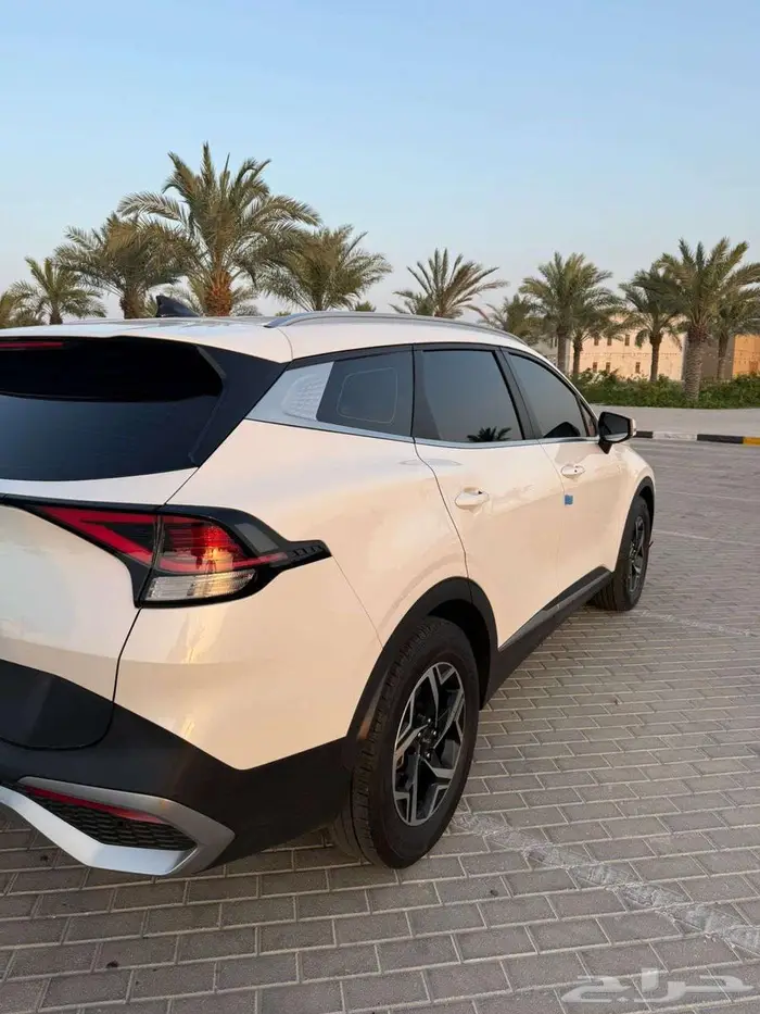 كيا سبورتاج 2022 فل ديزل المكينه 2000 استخدام شخصي للبيع 7