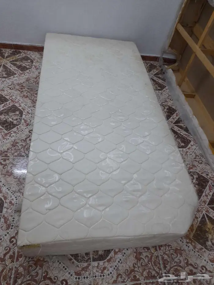سرير كبير مزدوج بالمرتبة King Size 0