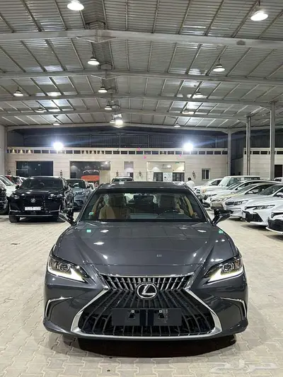 لكزس ES350 موديل 2023 بنزين 0