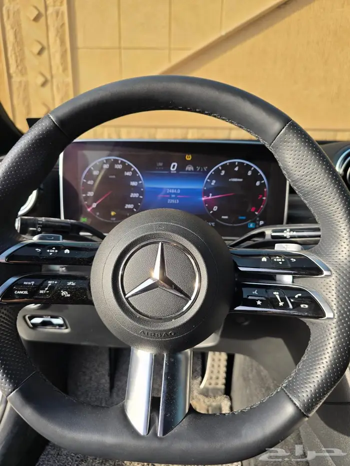 مرسيدس C300 2023 ممشي 22 الف 10