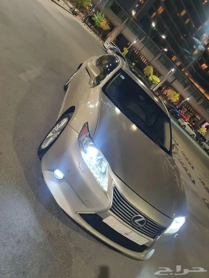 للبيع لكزس ES250 ذهبي 2013 4