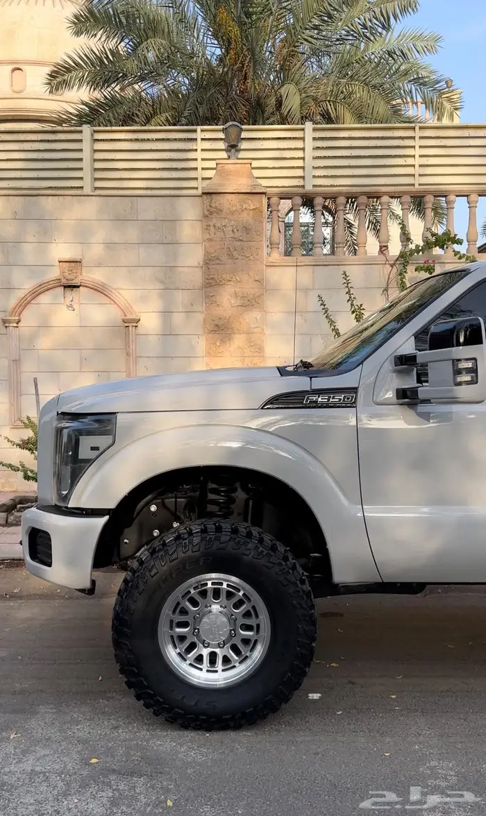 للبيع فورد f350 مخزن 5