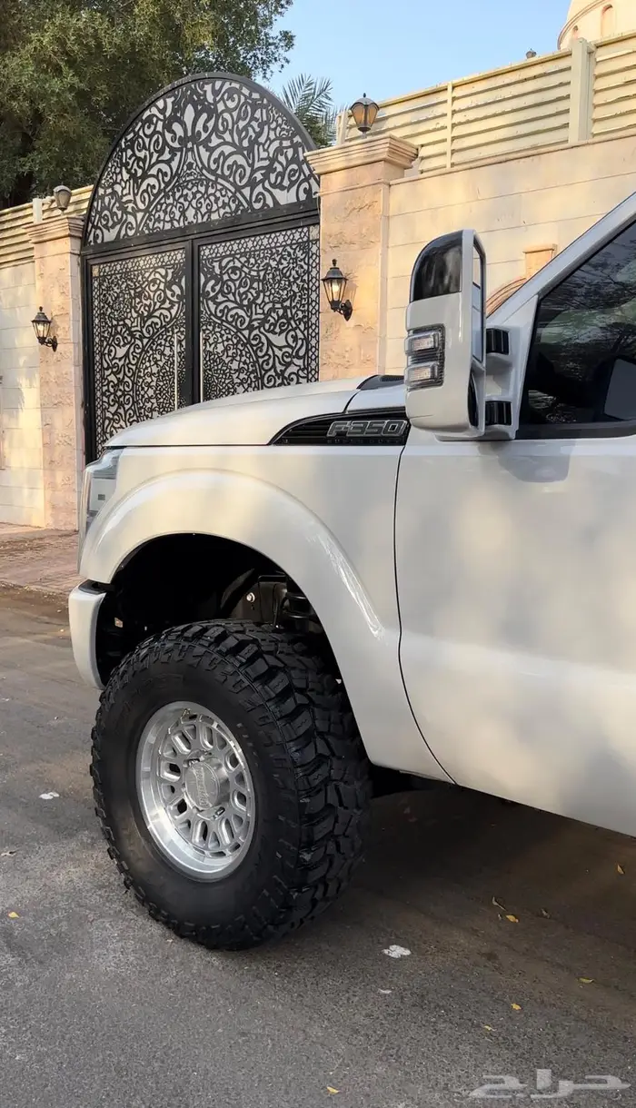 للبيع فورد f350 مخزن 7