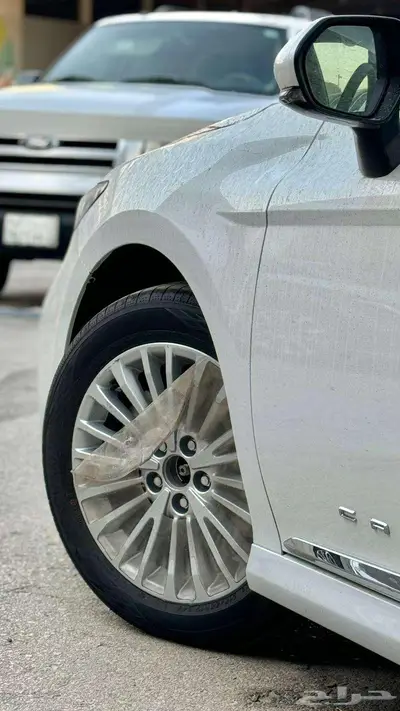 كامرى ال اى بنزين 2025 2