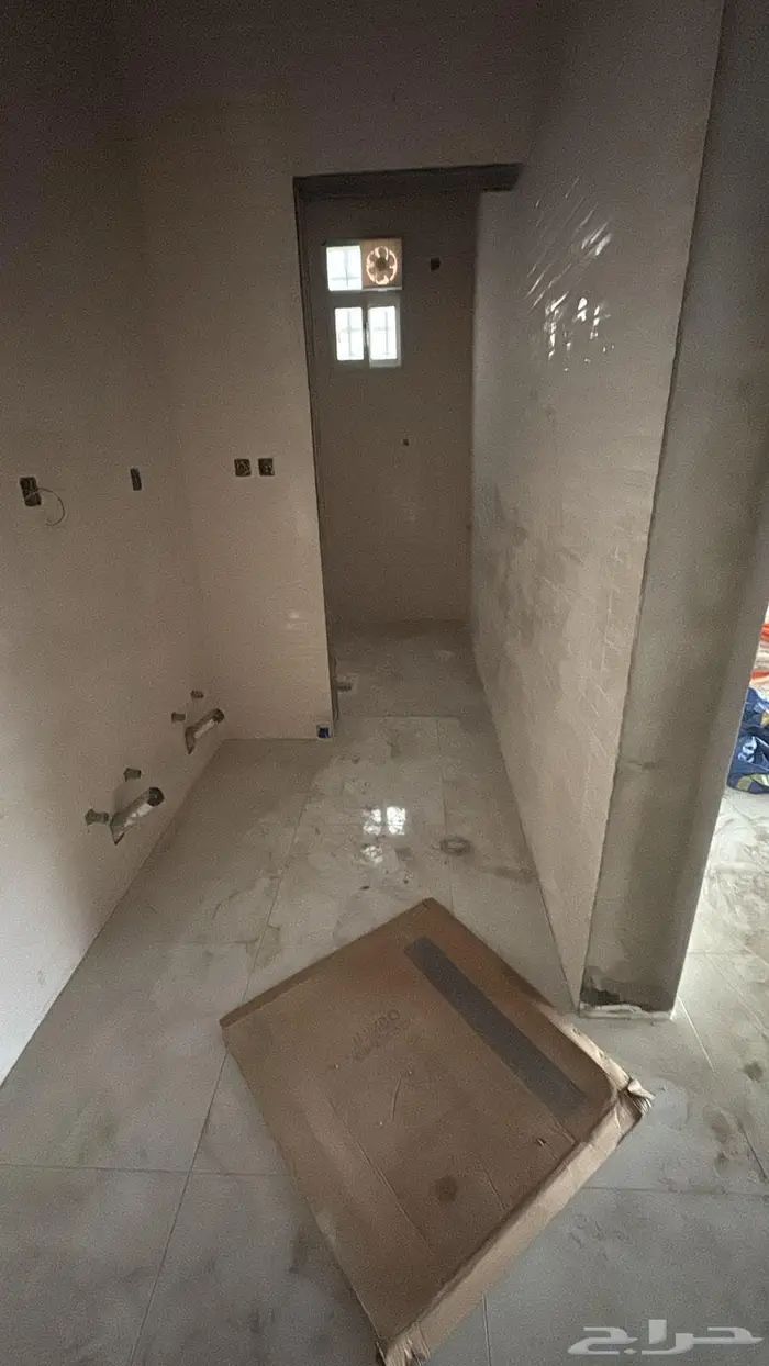 عمارة تجارية - شقق جديدة و محلات للايجار - المحالة 3