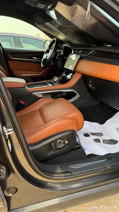 F-pace ( R دايناميك ) على الضمان 30