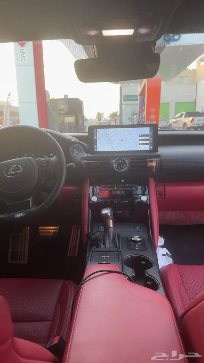 لكزس IS 350 F Sport موديل 2024 12