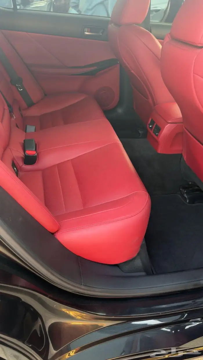 لكزس IS 350 F Sport موديل 2024 7