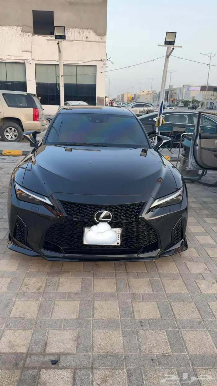 لكزس IS 350 F Sport موديل 2024 0