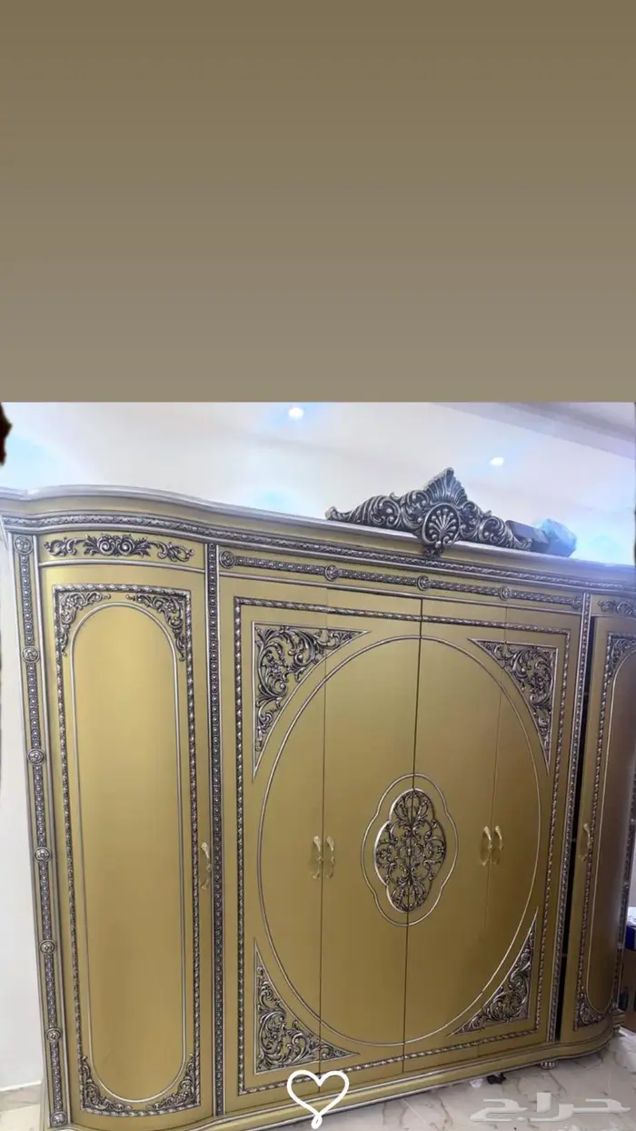 غرفة نوم للبيع بحالة ممتازه 0