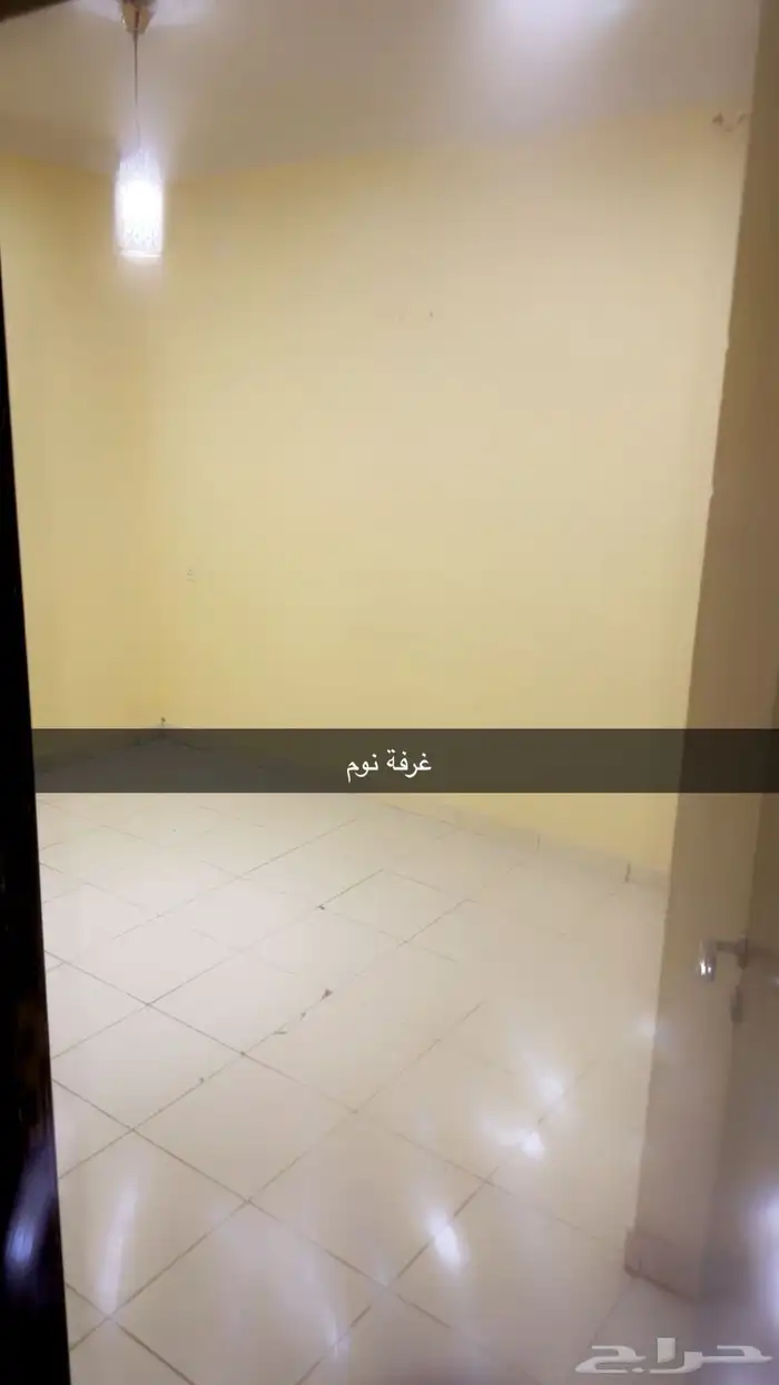 شقة عوائل بحي اليمامة غرفتين 0
