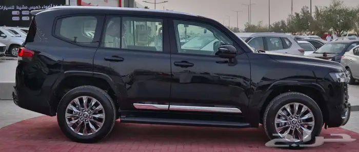 تويوتا لاندكروزر ( GXR 4 )بنزين موديل 2025 سعودي بنوك وشركات 12