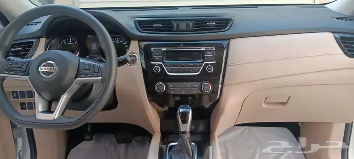 نيسان اكس تريل دبل 4