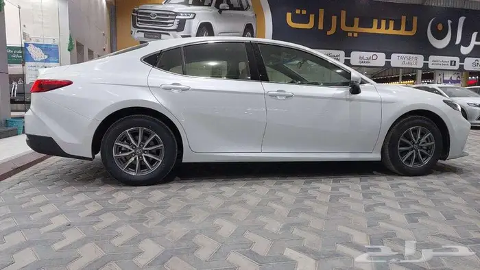 كامري استندر جنط E سعودي 2025 ابيض 6