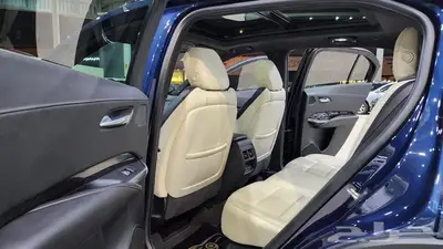 كاديلاك XT4 2019 27