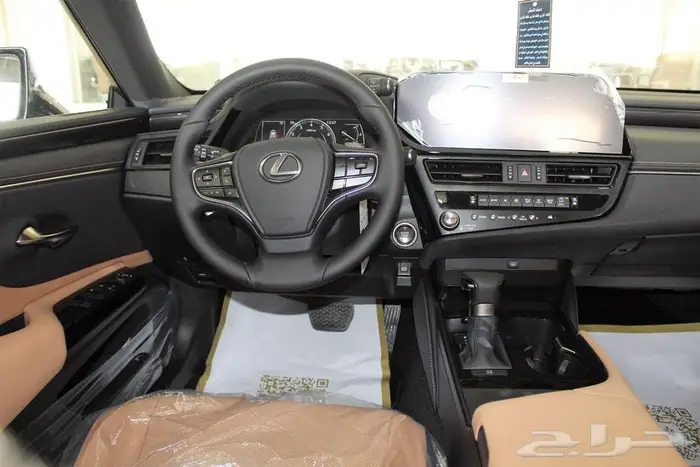لكزس-ES250 AA -خليجي-2025-جناح-تشغيل عن بعد-ازياق جانبيه 7