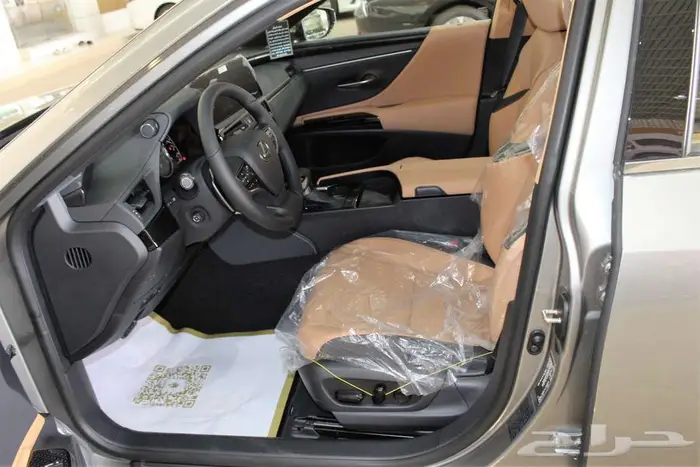 لكزس-ES250 AA -خليجي-2025-جناح-تشغيل عن بعد-ازياق جانبيه 11