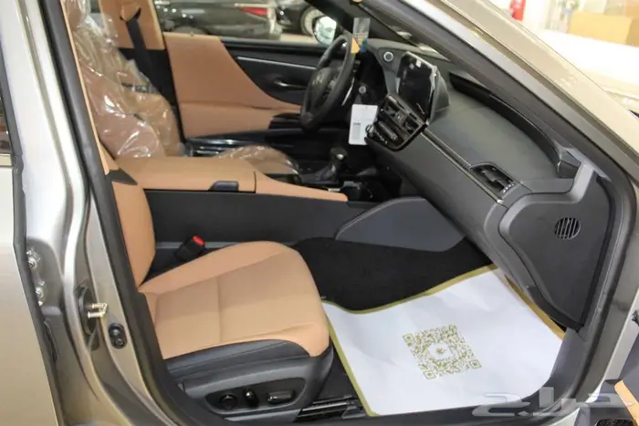 لكزس-ES250 AA -خليجي-2025-جناح-تشغيل عن بعد-ازياق جانبيه 14