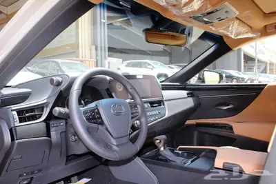 لكزس-ES250 AA-خليجي-2024-جناح-تشغيل عن بعد-ازياق جانبيه 11