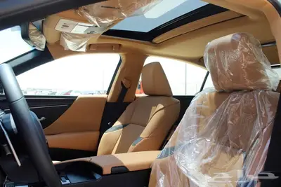 لكزس-ES250 AA-خليجي-2024-جناح-تشغيل عن بعد-ازياق جانبيه 3