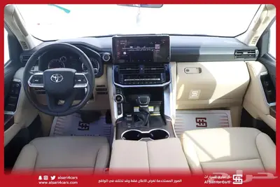 تويوتا لاند كروزر GXR L4 2024 6