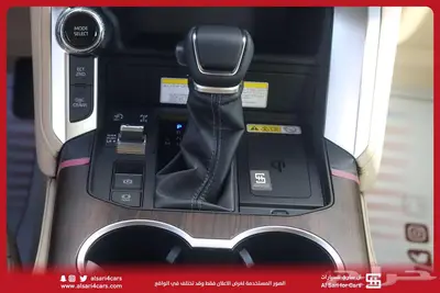 تويوتا لاند كروزر GXR L4 2024 17