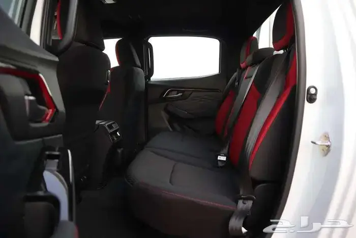 ايسوزو ديماكس GT 2025 13