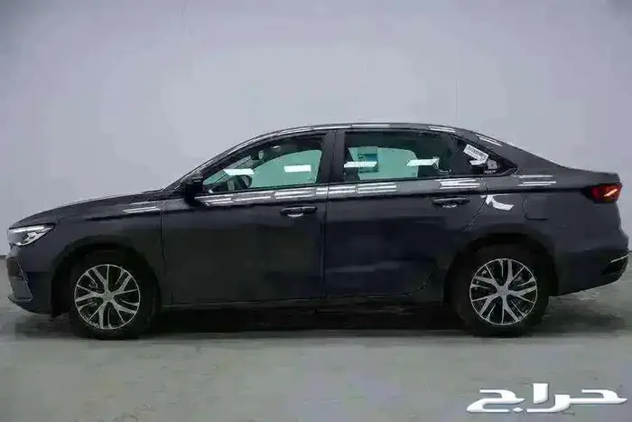 جيلي امجراند ستاندر موديل 2025 1