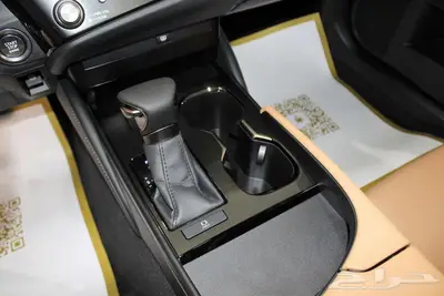 لكزس-ES250 AA-خليجي-2025-جناح-تشغيل عن بعد-ازياق جانبيه 9