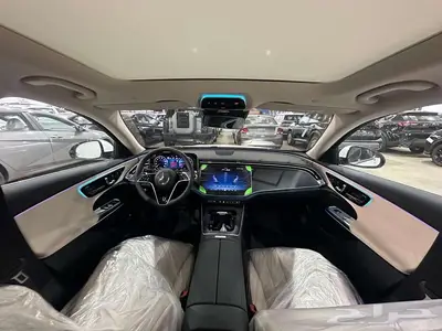 مرسيدس بنز E200 2025 ( اصفار ) كاش وتمويل 15