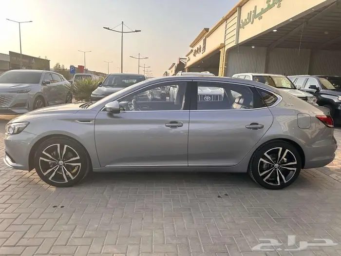 ام جي 6 2022 4
