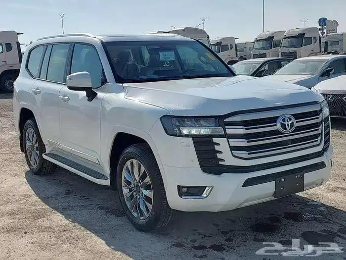 تويوتا لاندكروزر GXR 3 ديزل موديل 2025 1