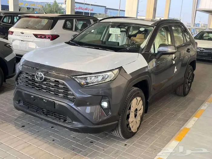تويوتا راف فور فتحة XLE بنزين 2025 سعودي 0