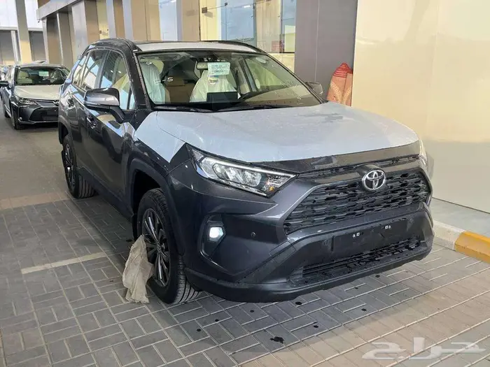 تويوتا راف فور فتحة XLE بنزين 2025 سعودي 1