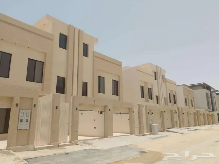 للبيع دور وملحق بعكاظ 1